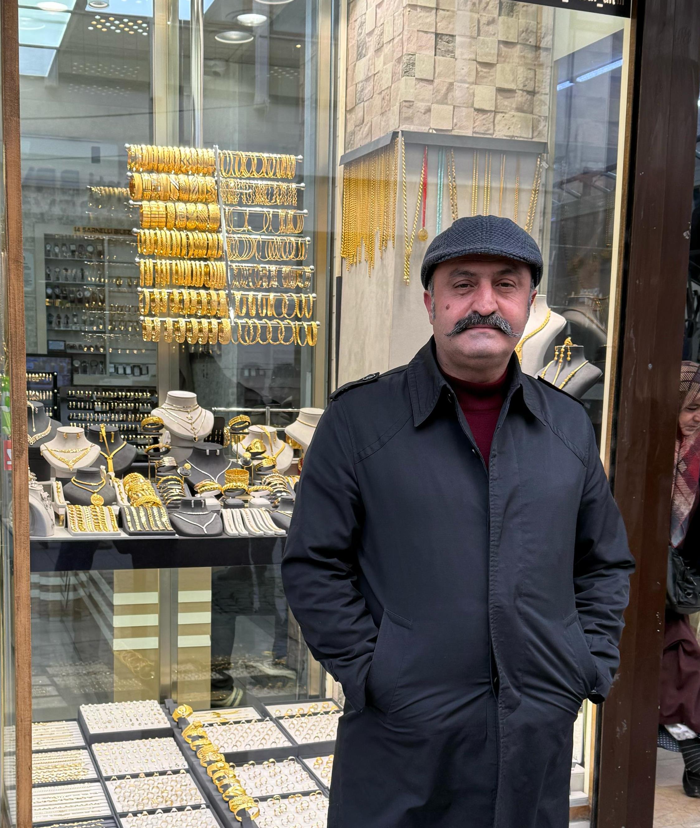 GÖÇÜLÜ İŞLETMESİ'NDEN SAHTE ALTIN UYARISI:KARAGÖZ (KOM)İŞ BİRLİĞİYLE ALINAN ÖNLEMLERİ AÇIKLADI''